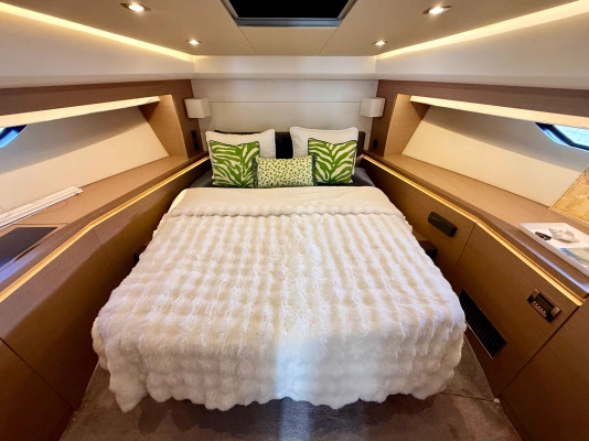2017 Prestige 56