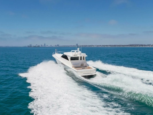 2008 Viking 52