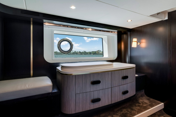 60ft Azimut Yacht For Sale