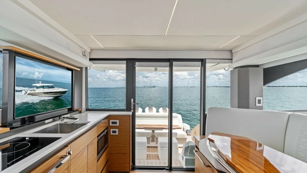 2025 Tiara Yachts 48