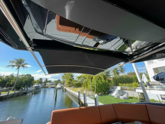 38ft Cruisers Yachts Yacht For Sale