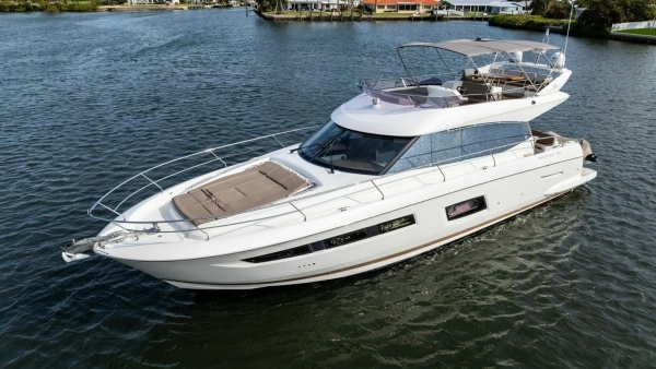 2015 Prestige 55