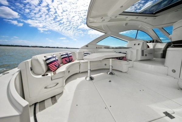2012 Cruisers Yachts 54