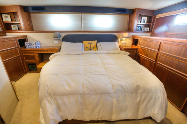 Amelia 56ft Hatteras Yacht For Sale