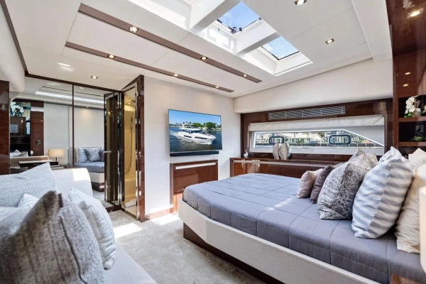 2018 Prestige 68