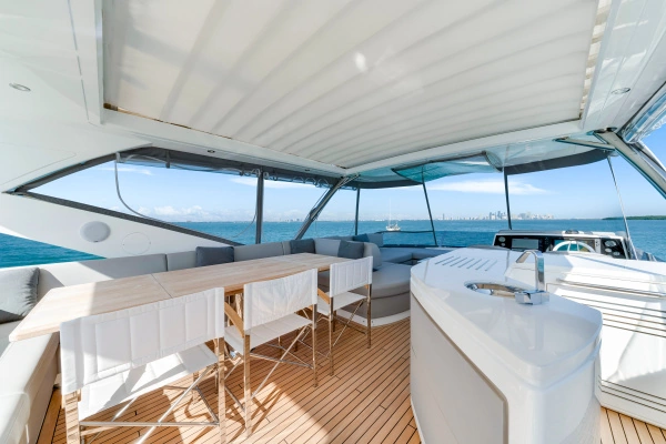 2020 Sunseeker 76