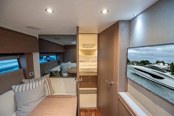 2025 Princess 40