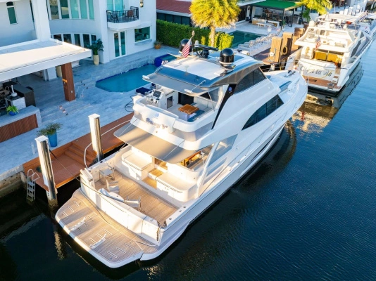 2023 Riviera 64
