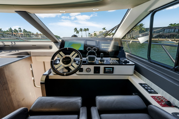 60ft Azimut Yacht For Sale