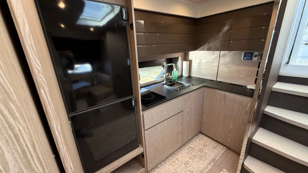 2023 Azimut 45