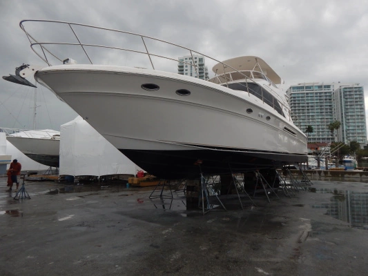 Sea Ray Sedan Bridge Yacht For Sale