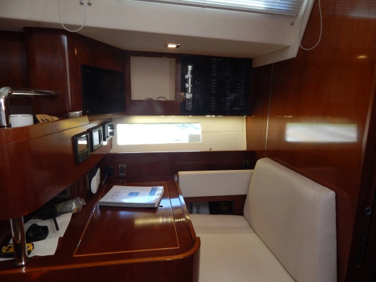 Amel 55 Yacht For Sale