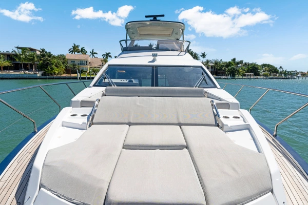 2020 Azimut 60