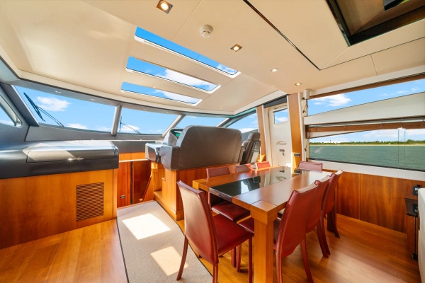 Sunseeker Predator 84 Yacht For Sale