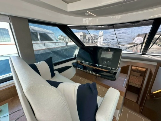 2025 Tiara Yachts 60