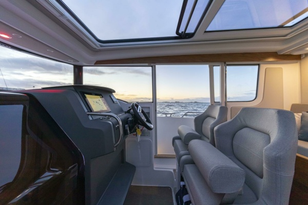 2027 Nimbus Commuter 9 30ft Nimbus Yacht For Sale