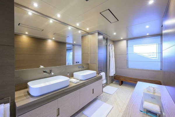 132ft Benetti Yacht For Sale
