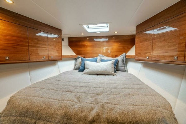 Viking 46 Billfish - Forward Stateroom