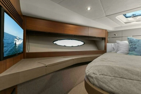 2016 Princess 60