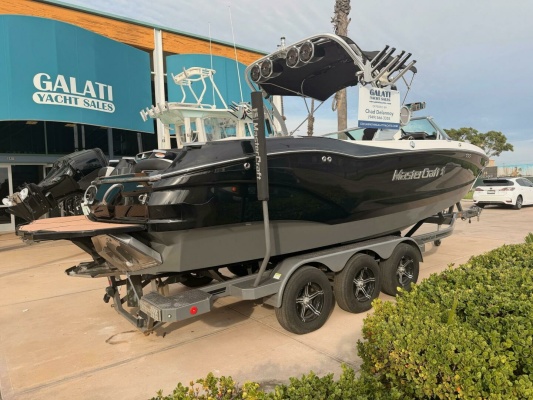 24ft Mastercraft Yacht For Sale