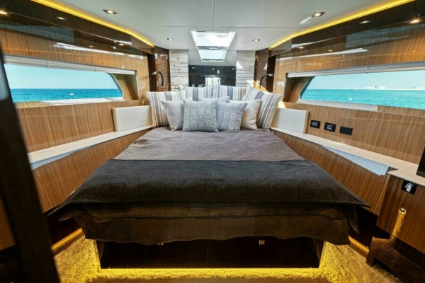 Miss Tracy Lane 60ft Cruisers Yachts Yacht For Sale