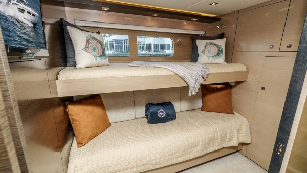 Rising Star 60ft Cruisers Yacht For Sale