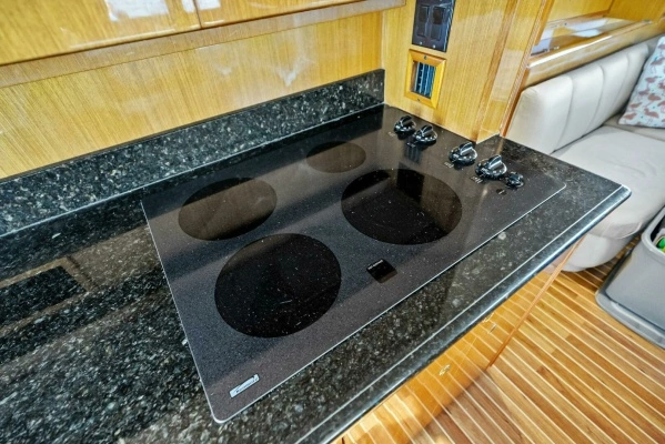 2002 Viking 65