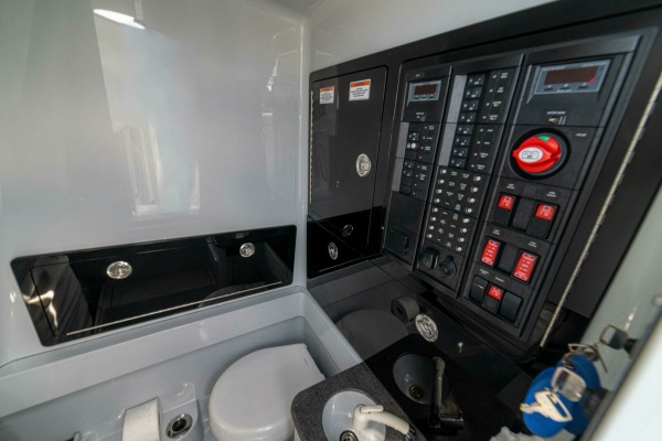 33ft Valhalla Boatworks Yacht For Sale