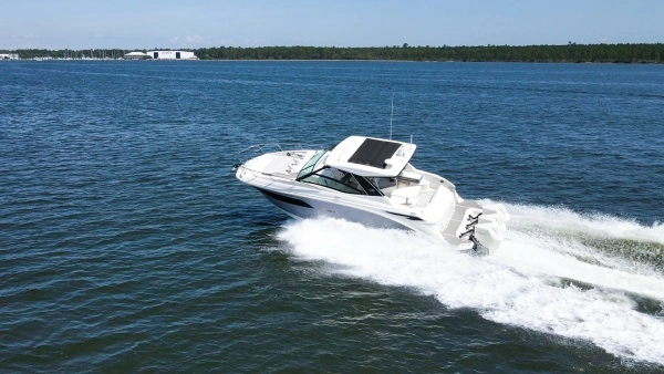 2022 Sea Ray 32
