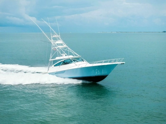 2015 Viking 52