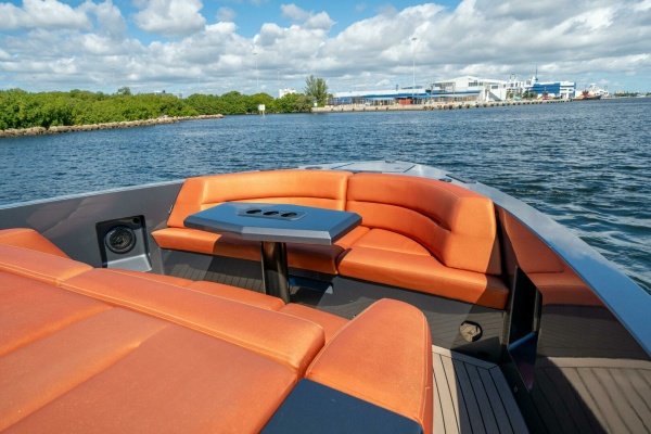 PHARMASEA 45ft Vanquish Yachts Yacht For Sale