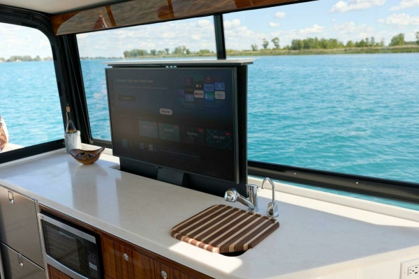 Kitchenette with TV