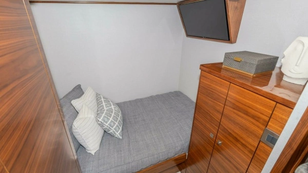 Viking 90C Yacht For Sale