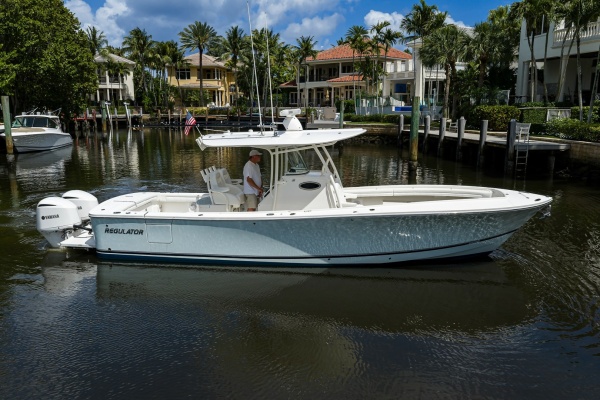 SWEET MELISSA 31ft Regulator Yacht For Sale