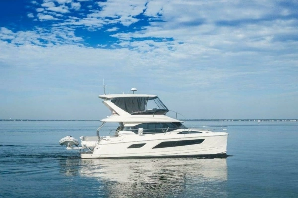 2018 Aquila 44