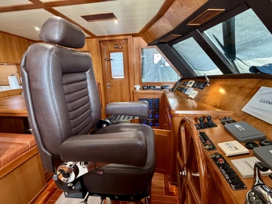 2012 Alaskan 70