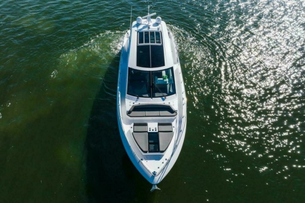 After Five 60ft Cruisers Yachts Yacht For Sale