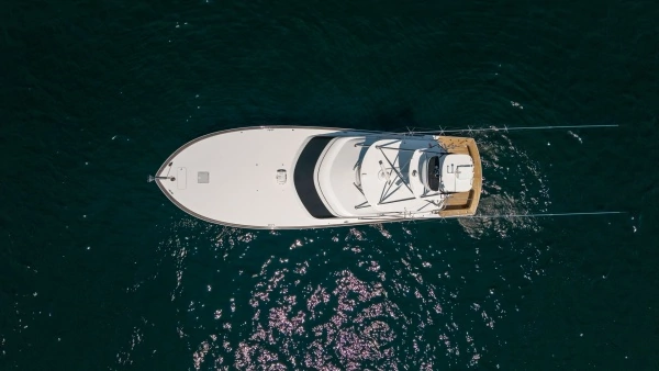 2021 Hatteras 65