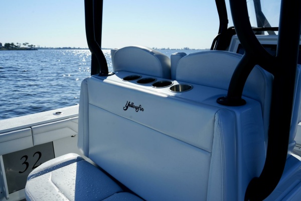Luhn 32 32ft Yellowfin Yacht For Sale