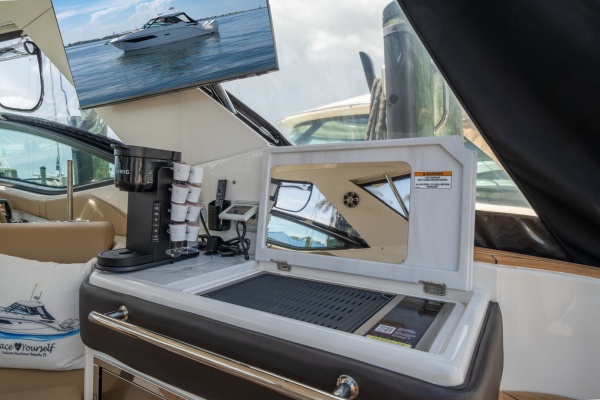 Pace Yourself 32ft Sea Ray Yacht For Sale