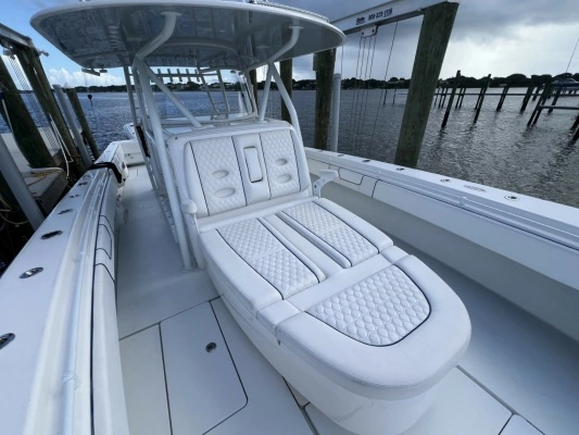 Contender 44 ST Yacht For Sale