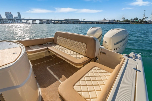 2022 Chris-Craft 30