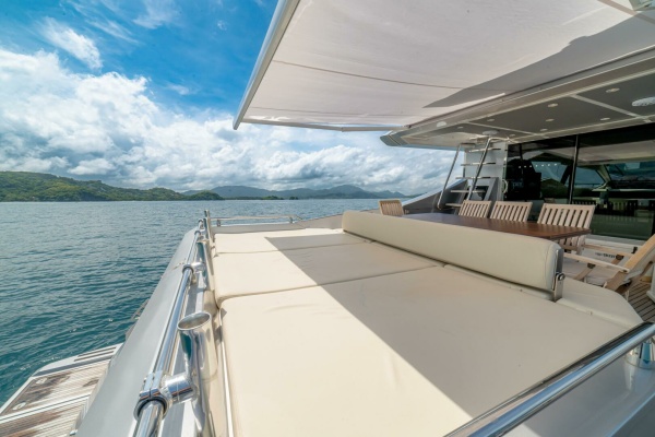 Carpe Diem 77ft Azimut Yacht For Sale
