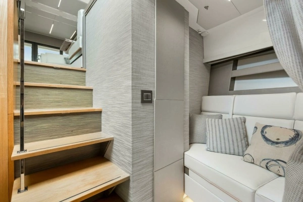 2019 Tiara Yachts 49