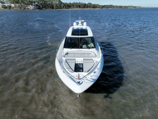 2020 Cruisers Yachts 60