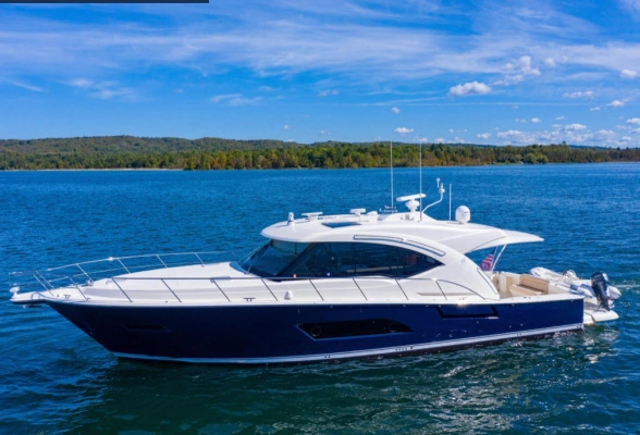 56-ft-Riviera-2015-565 SUV-'MAGINE Clayton New York United States  yacht for sale