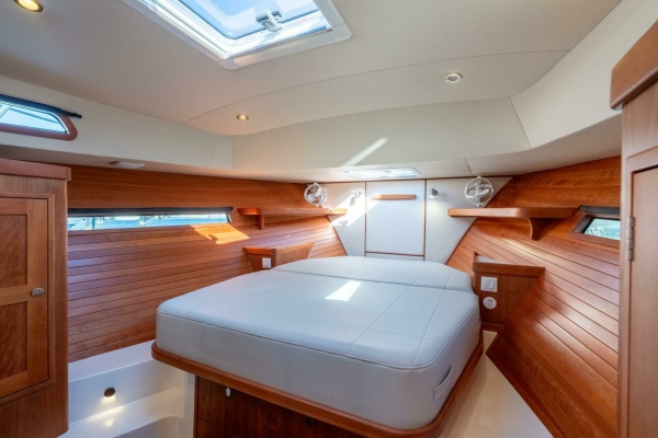 In Stock MJM 42 005 47ft MJM Yacht For Sale