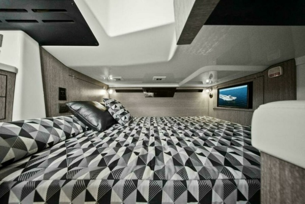 2023 Monterey 385 SS - Stateroom 