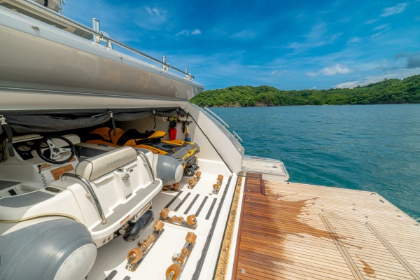 Carpe Diem 77ft Azimut Yacht For Sale