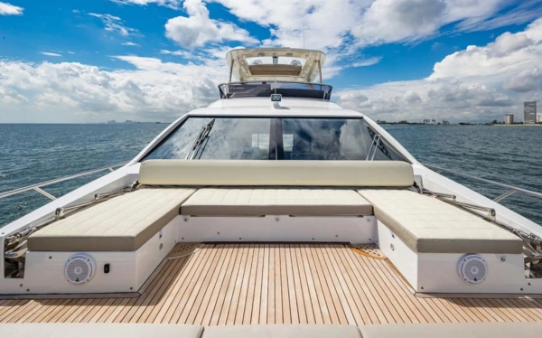 Azimut 66 Fly Yacht For Sale